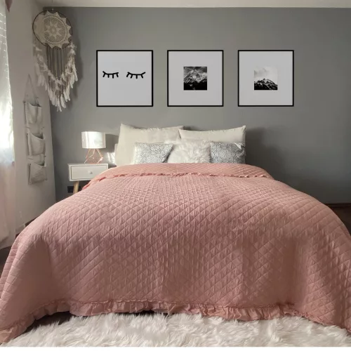 Prošívaný přehoz na postel Homelevel, 220 x 240 cm, růžová, polyester, 54993.02