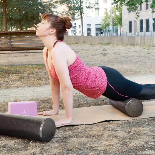 Set masaj Navaris, 4 piese, roller 30x10 cm + bile 8/10 cm + peanut 16x8 cm, spuma EPP, negru, spuma