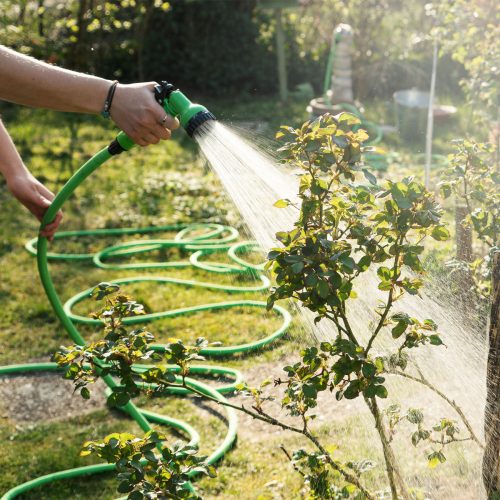 Stříkací pistole Navaris 30m prodlužovací zahradní hadice 7 vzorů 47275.3