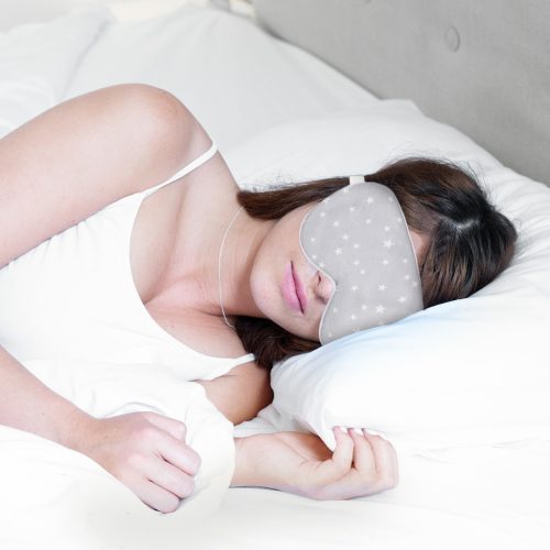 Spací maska Navaris 100% hedvábí, nastavitelná gumička, obal na přepravu, 48509.03