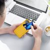 Pouzdro Kwmobile pro Apple iPhone 11, žluté, silikonové, 55114.165