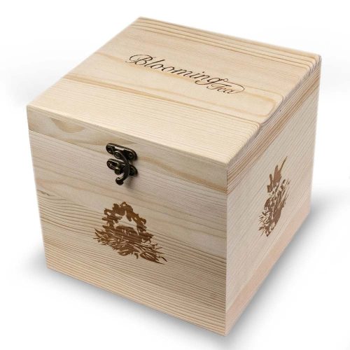 Dárková sada čaje Creano s čajovou konvicí 500ml, 6 různých druhů, elegantní dřevěná krabice, bílá