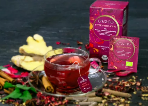 Bio čaj Creano Sladký červený Chai, 20 sáčků, ibišek a koření, ovocně-kořeněná chuť