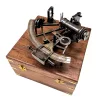 Sextant decorativ Giftdeco NC1517 – replică nautică din alamă, sticlă și lemn, 19 x 21,5 x 10 cm
