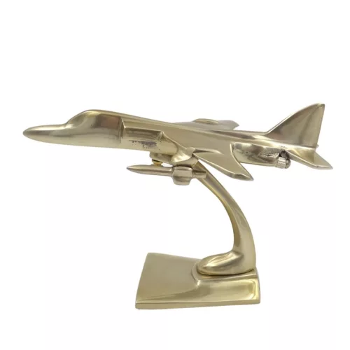 Machetă avion de vânătoare Jaguar Giftdeco JAG, aluminiu auriu, 21 x 12 x 14 cm