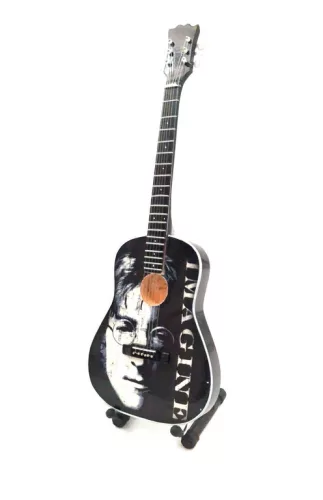 Miniatură chitara Indomini SPE-039, in style of John Lennon, lemn de mahon, plastic și metal, înălțime 24,5 cm