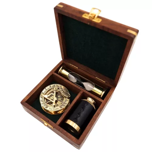 Set cadou retro Giftdeco NC102365 – busolă, lunetă și clepsidră