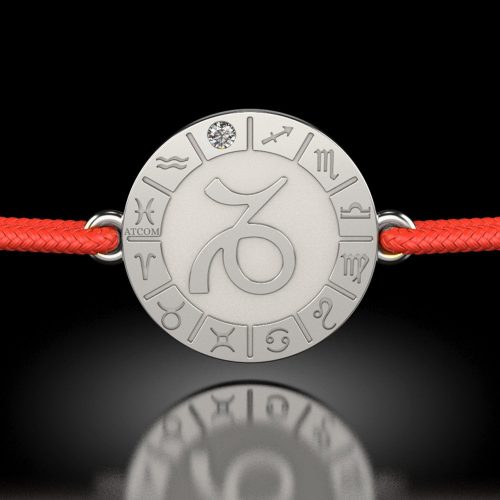 Stříbrný náramek s červenou šňůrkou model Capricornus