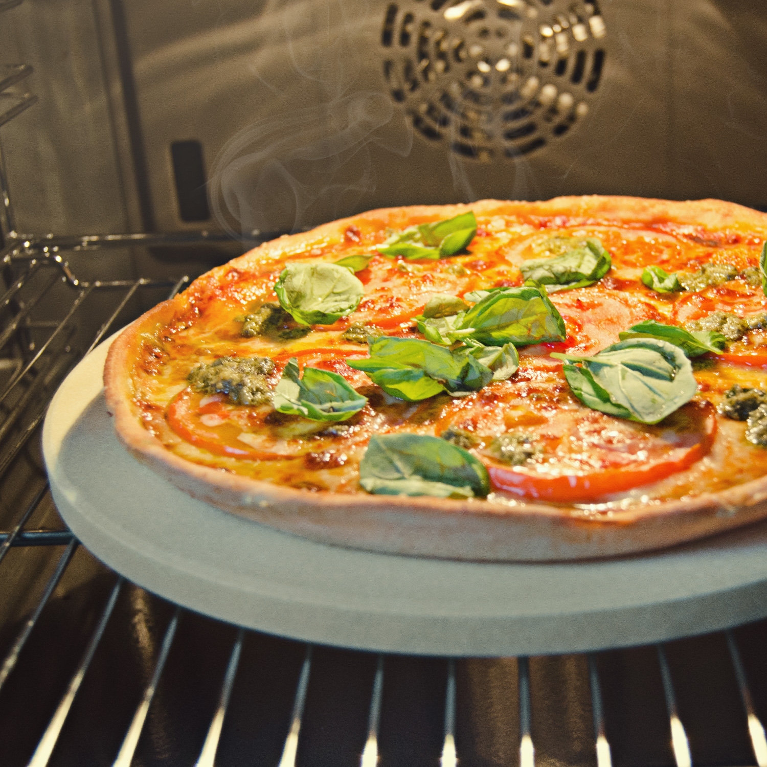 Piatra de pizza rotunda Navaris, 30,5 cm, din cordierite, rezistenta pana la 800°C, 42560